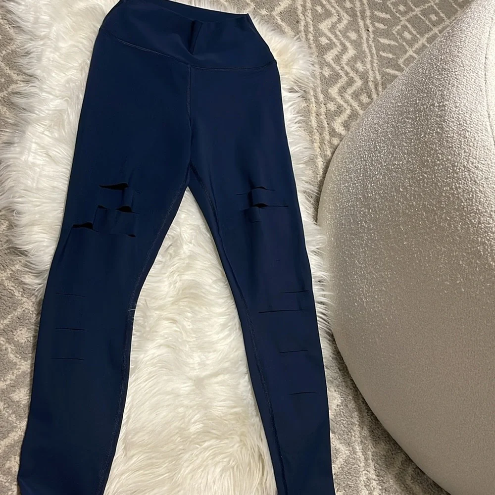 Alo yoga ripped warrior